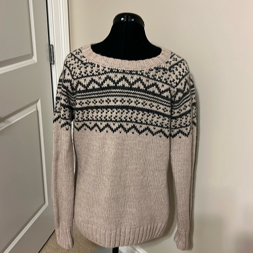 Gander Mountain Beige and Black Fair Isle Crewneck Sweater